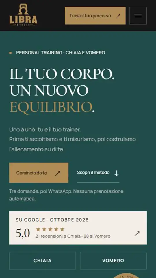 Il sito di Libra Studio sul telefono, mentre si scorre